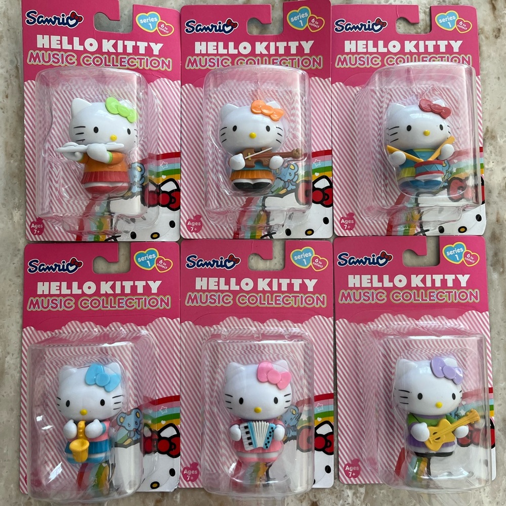 Hello Kitty complete set